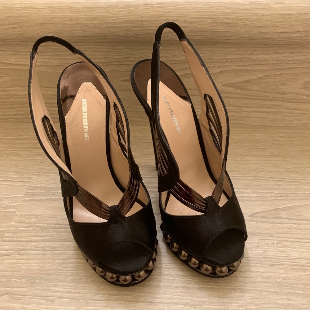 Nicholas Kirkwood black satin pearl sandals 35.5